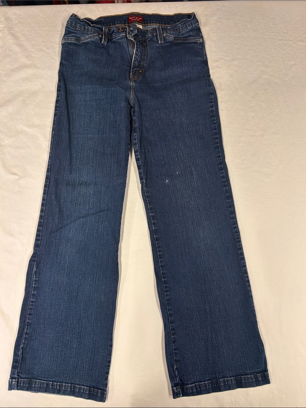 Levi's Perfectly Slimming Straight Leg Jeans Medium Wash Size 12 M